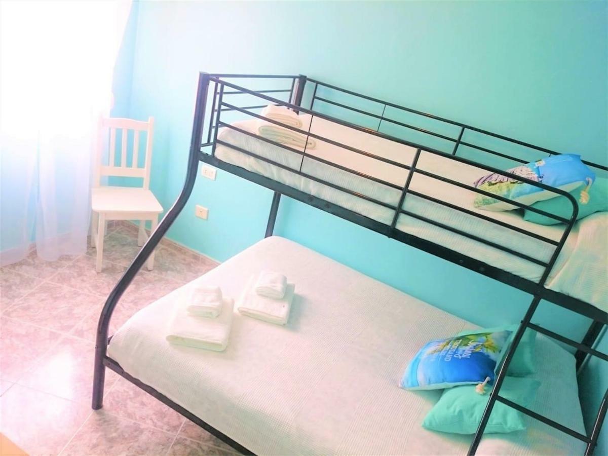 Bright Spacious Apartment, 2 Min Walk From Beach Candelaria Extérieur photo