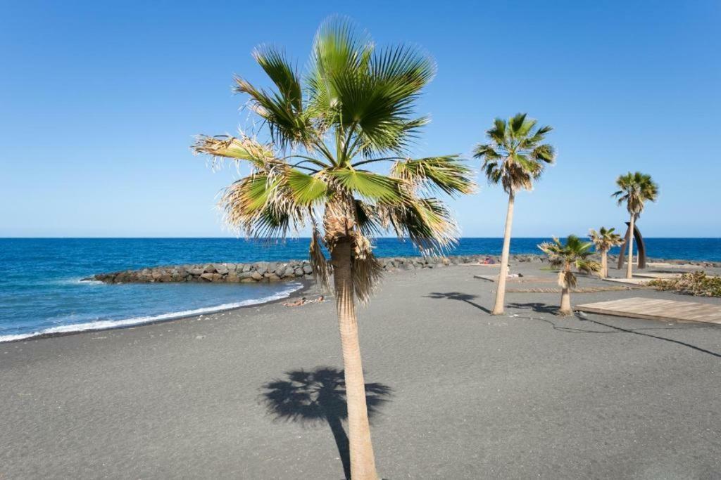 Bright Spacious Apartment, 2 Min Walk From Beach Candelaria Extérieur photo