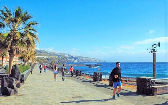 Bright Spacious Apartment, 2 Min Walk From Beach Candelaria Extérieur photo