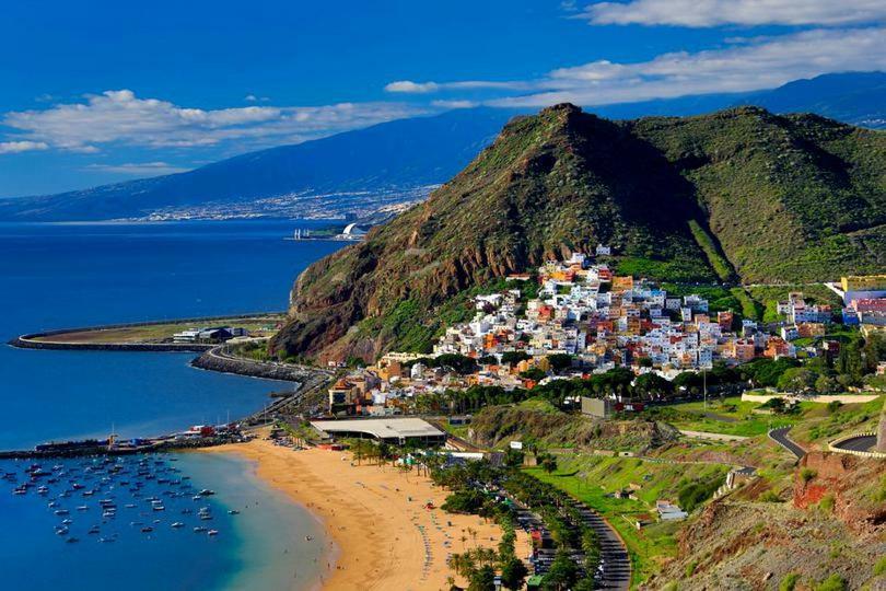 Bright Spacious Apartment, 2 Min Walk From Beach Candelaria Extérieur photo
